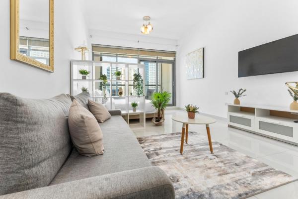 Waves - Executive Bay Studio, Canal View and Modern Amenities photo 9