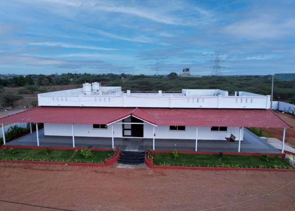 A la foto es mostra l'objecte Vikasa Elite Farmhouse situat a la ciutat de Mahisama.