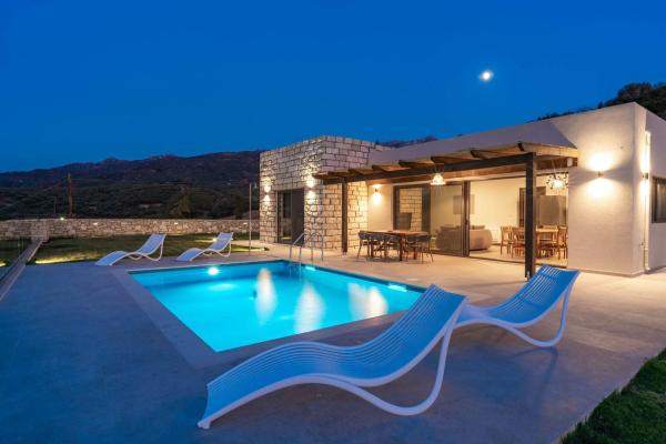 Nella foto è visibile l'oggetto Aggel's Infinity View Villa - private pool situato nella città di Zou.