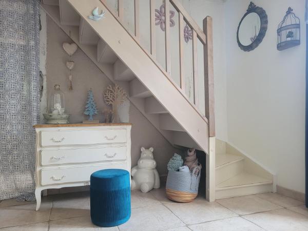 A la foto es mostra l'objecte Maison féérique et ludique, avec jeux de piste situat a la ciutat de Petit Bailly.