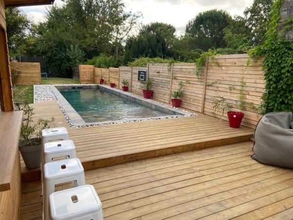 På billedet ses objektet Maison 4 Chambres avec Piscine beliggende i byen Roquefort.