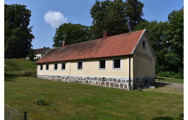 Na zdjęciu widoczny jest obiekt Amazing Home In Tomelilla With Wi-Fi położony w mieście Bollerup.