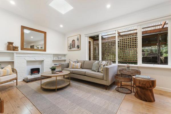 A la foto es mostra l'objecte Discover Elegance at Silvermist situat a la ciutat de The Patch.