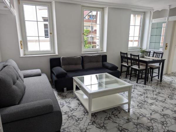 På billedet ses objektet Stadtnahe Wohnung direkt am Dom beliggende i byen Worms.