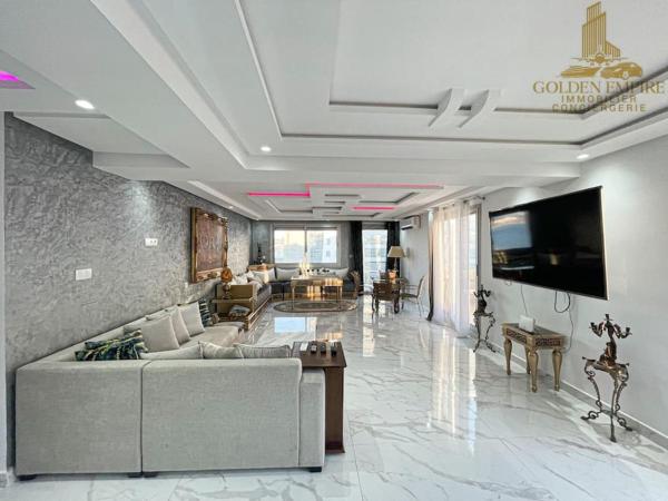 照片显示了位于Charf市的Sublime appartement vue sur mer物件。