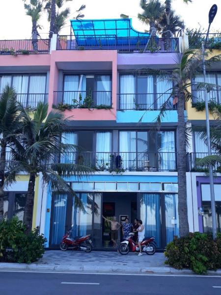 A la foto es mostra l'objecte Thanh Bình Homestay situat a la ciutat de Ðồng Lạc.