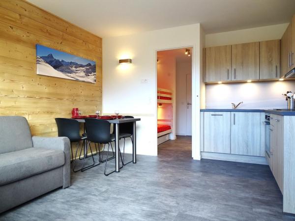 Auf dem Foto ist das Objekt Studio rénové au coeur de la station avec balcon sud, proche commerces et remontées mécaniques - FR-1-634-31 in der Stadt Avoriaz zu sehen.