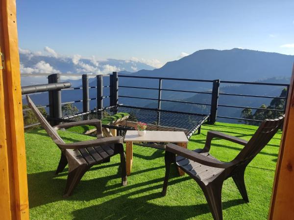 写真にはMazo市にあるCabaña Lavanda, Copacabana, Antioquia, Colombiaが写っています。