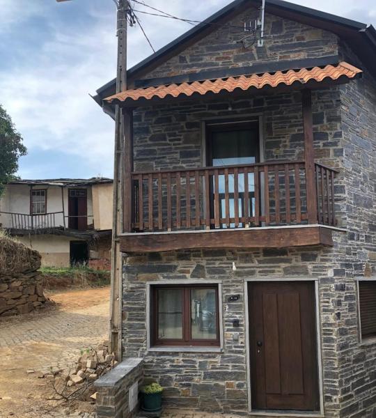写真にはBaçal市にあるCasa Rural - Quinzeが写っています。