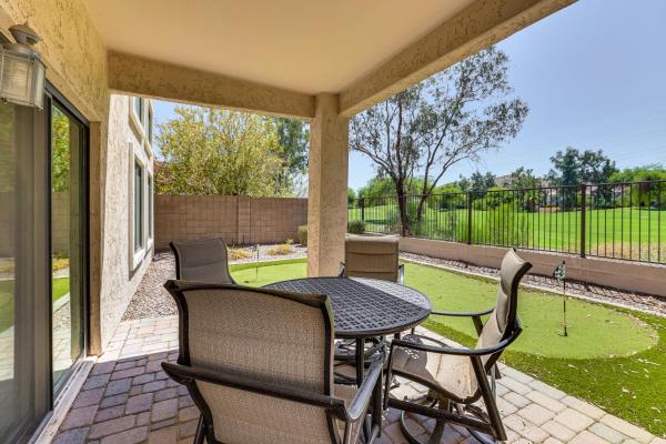 A la foto es mostra l'objecte 7 Mi to Dtwn Golf Getaway with Fire Pit in Phoenix situat a la ciutat de Phoenix.