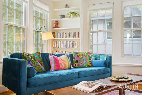 A la foto es mostra l'objecte Charming Vintage House in Zilker with Hot Tub and Parking situat a la ciutat de Austin.