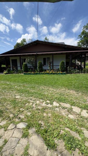 Na zdjęciu widoczny jest obiekt Dacha PODOBOVETS 127 położony w mieście Podobowiec.