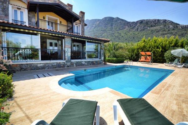På billedet ses objektet Villa Antaş beliggende i byen Fethiye.