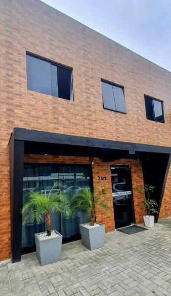 A la foto es mostra l'objecte Hotel Bella Júlia situat a la ciutat de Joinville.