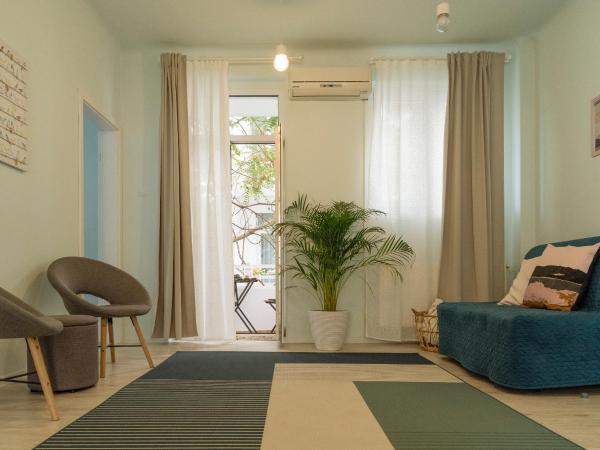 Foto 7: Spacious & Quiet - City Center - 2BR Apartment