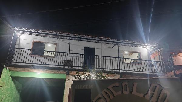 照片显示了位于Felício dos Santos市的FV Hospedaria em Felício dos Santos物件。