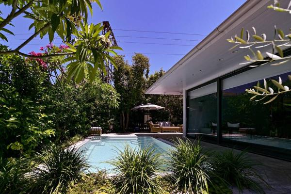 På billedet ses objektet Private vacation villa beliggende i byen Ramat HaSharon.