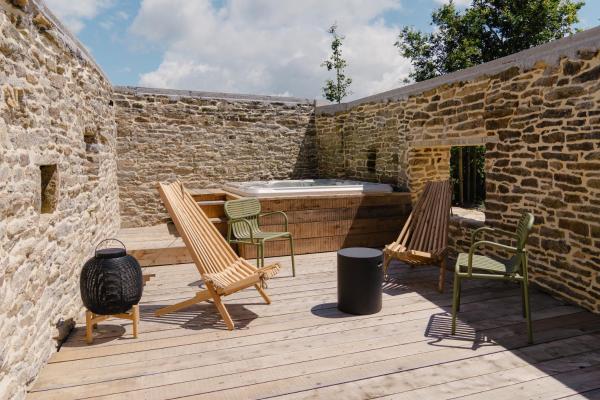 A la foto es mostra l'objecte Maison Marcel - Le Four à Pain situat a la ciutat de Elliant.