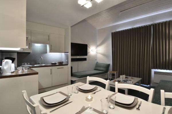 Auf dem Foto ist das Objekt Résidence Licorne - Appartement récemment rénové · Ski aux pieds · Vue pistes · Casier à skis MAE-3652 in der Stadt Mâcot La Plagne zu sehen.