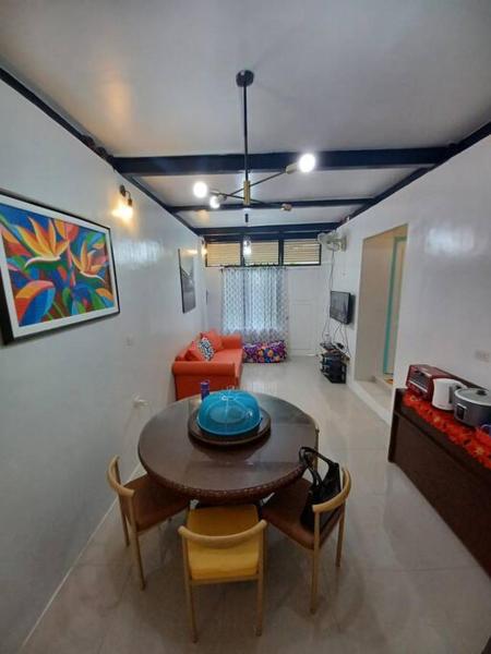 En la foto se muestra el objeto Ground-Floor Family Home Near SM Seaside Cebu and Cebu Ocean Park 2 WiFi Main and Backup ubicado en la ciudad de Bulacao.