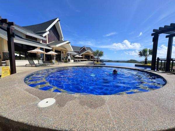 写真にはボラカイ市にあるAlta Vista De Boracay, Loft 304が写っています。
