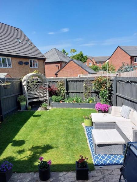 A la foto es mostra l'objecte Modern 3 Bed Property Winsford situat a la ciutat de Whitegate.