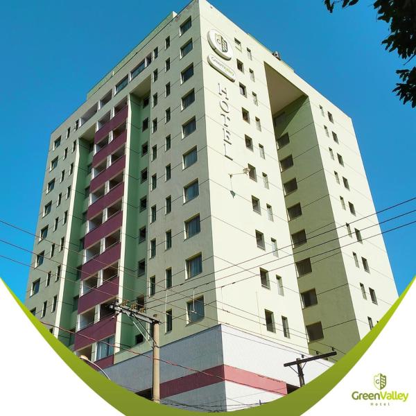 Na foto é possível ver o objeto Green Valley Hotel localizado na cidade de Timóteo.