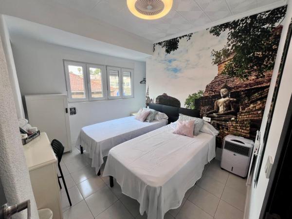 A la foto es mostra l'objecte Novelda Centro Habitaciones con baño privado y compartido , cocina y terraza situat a la ciutat de Aspe.