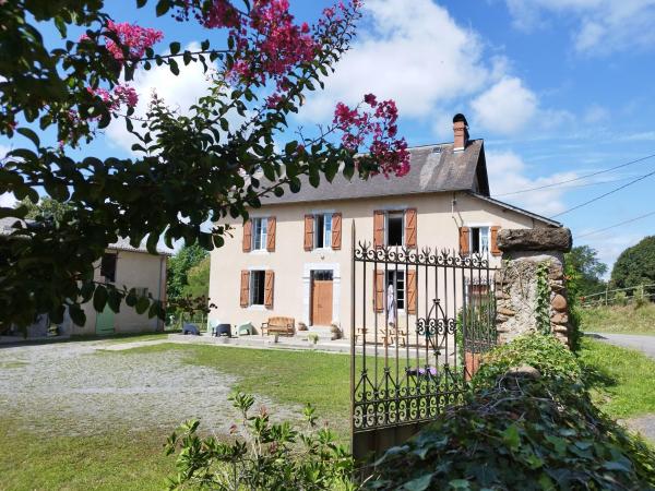 A la foto es mostra l'objecte La grange ô merles situat a la ciutat de Arrien.