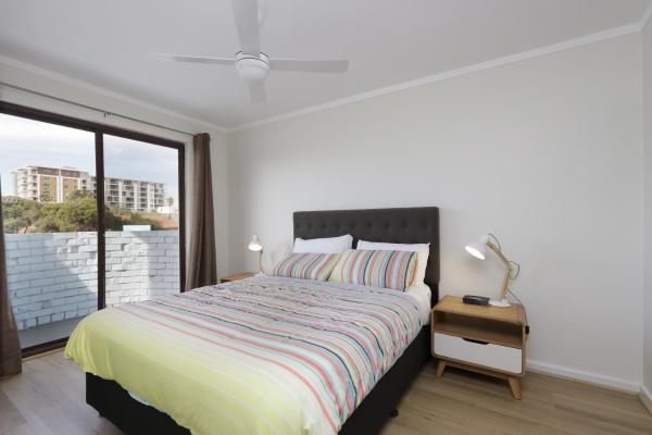 Fotografie 6: Light & Bright Apartment, 5 minute walk to the Beach