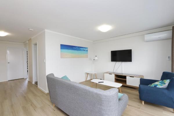 Fotografie 2: Light & Bright Apartment, 5 minute walk to the Beach
