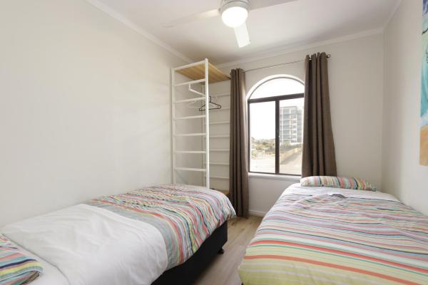 Fotografie 7: Light & Bright Apartment, 5 minute walk to the Beach