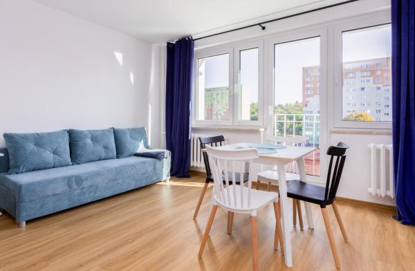 The photo shows the Siedlce Pleasant Studio by BookingHost located in the city of Emaus.