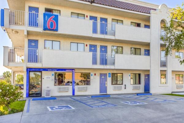 A la foto es mostra l'objecte Motel 6-Phoenix, AZ - West situat a la ciutat de Phoenix.