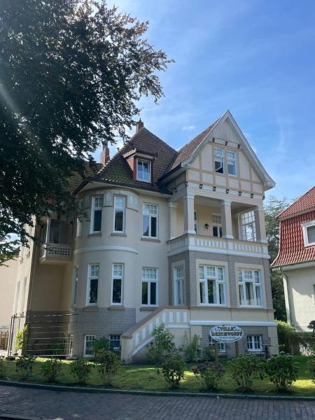 På billedet ses objektet Villa Deichvoigt beliggende i byen Cuxhaven.