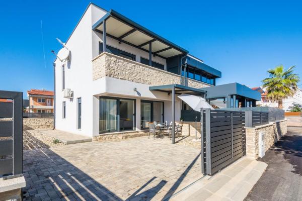 A la foto es mostra l'objecte Ferienhaus Genster - Holiday Home Mirna Vir Kroatien situat a la ciutat de Vir.