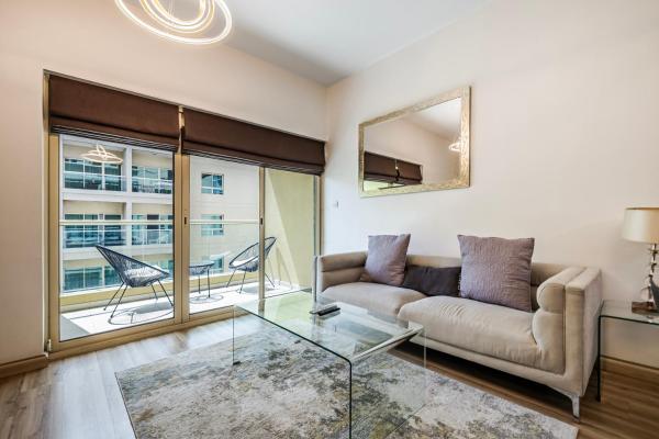A la foto es mostra l'objecte Cozy 1BR in The Greens Quiet Stay Near Marina situat a la ciutat de Dubai.
