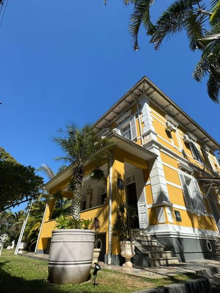 På billedet ses objektet Pousada Crystal Palace beliggende i byen Petrópolis.