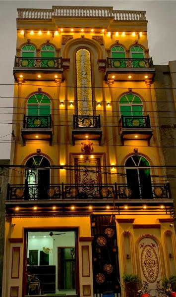 A la foto es mostra l'objecte Hotel Palm INN situat a la ciutat de Lahore.