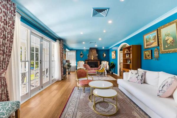 Kuvassa näkyy kohde Baulkham Hills 4br luxury house, joka sijaitsee kaupungissa Baulkham Hills.