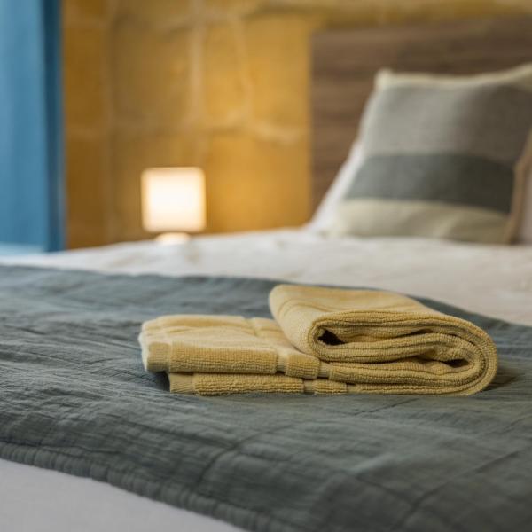 Στη φωτογραφία φαίνεται το αντικείμενο Room 8 - Couples room x 2 by Solea που βρίσκεται στην πόλη Gharb.