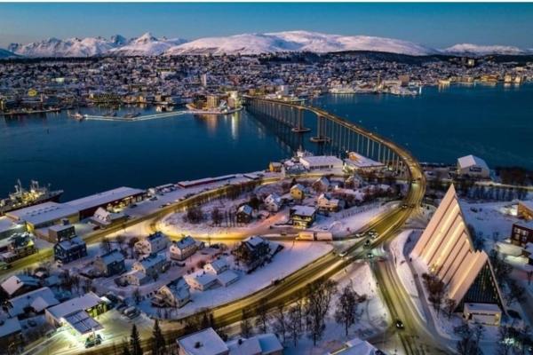 A la foto es mostra l'objecte cozy apartment situat a la ciutat de Tromsdalen.
