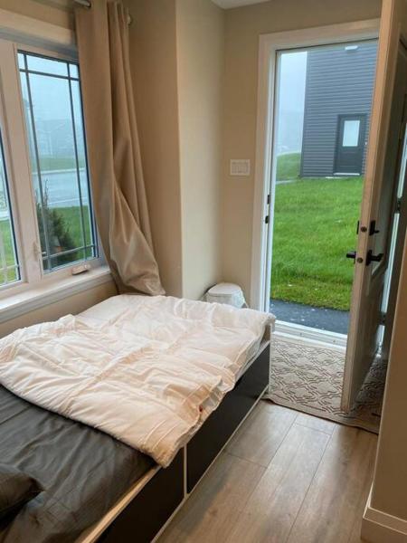 Fotografie 9: Studio unit with private entrance, 2 bed 1 bath