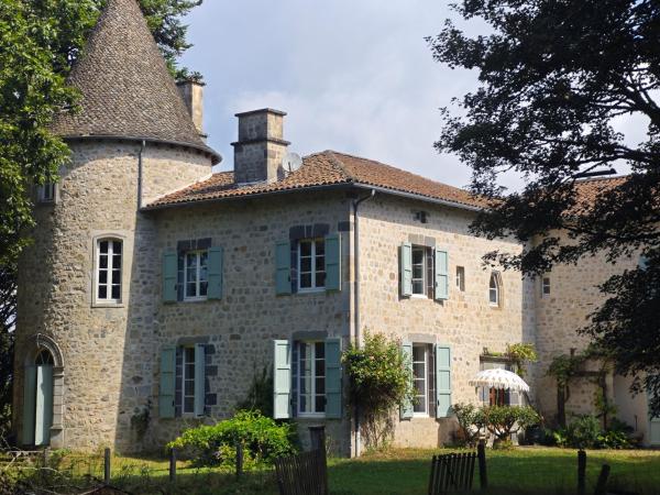Auf dem Foto ist das Objekt Manoir de famille proche lac in der Stadt Rouffiac zu sehen.