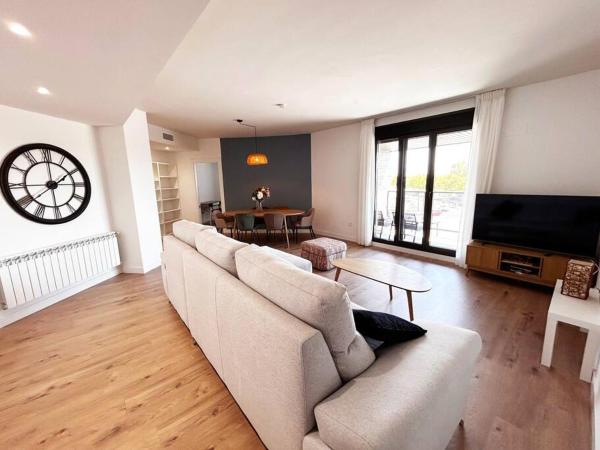 A la foto es mostra l'objecte Apartamento de cuatro habitaciones en Talavera situat a la ciutat de Pepino.