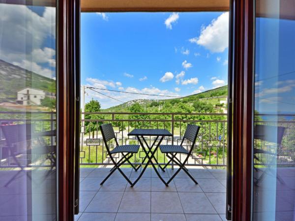 Na fotografii je vidět objekt Apartment Adriana-2 by Interhome nacházející se ve městě Alan.