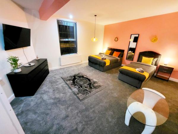 A la foto es mostra l'objecte Stay Sleep Rest - Oldham situat a la ciutat de Shaw.