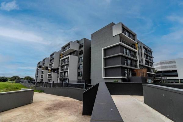 Photo 2 : Executive studio at brand new Millennial Umhlanga