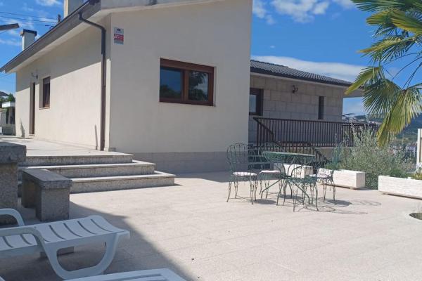 A la foto es mostra l'objecte Casa Fatinha situat a la ciutat de Amarante.