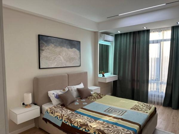 Continental apartment near Vefa center, Bischkek